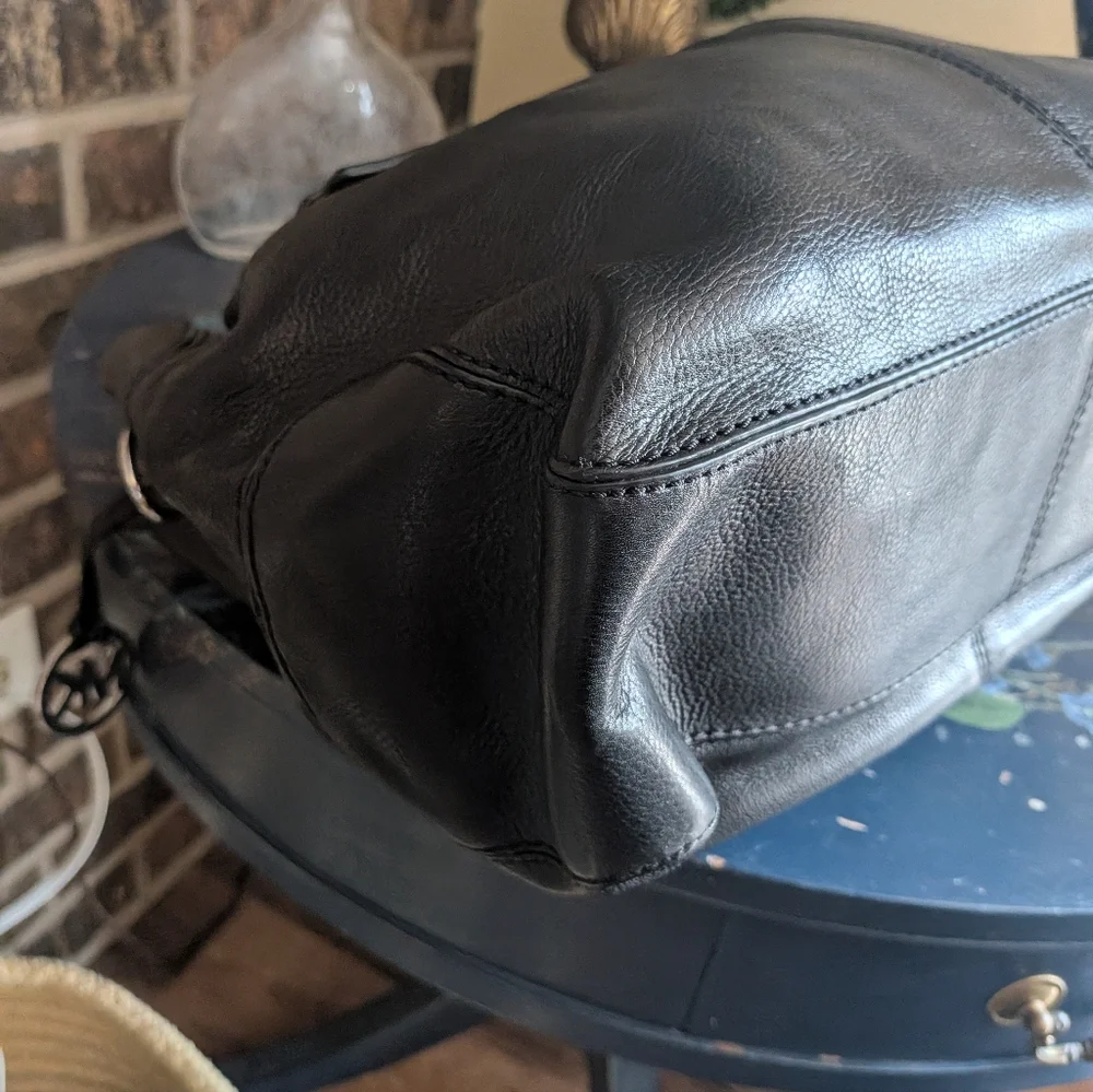 Michael Kors Grayson Black Leather Handbag Silver Hardware - Picture 9 of 16